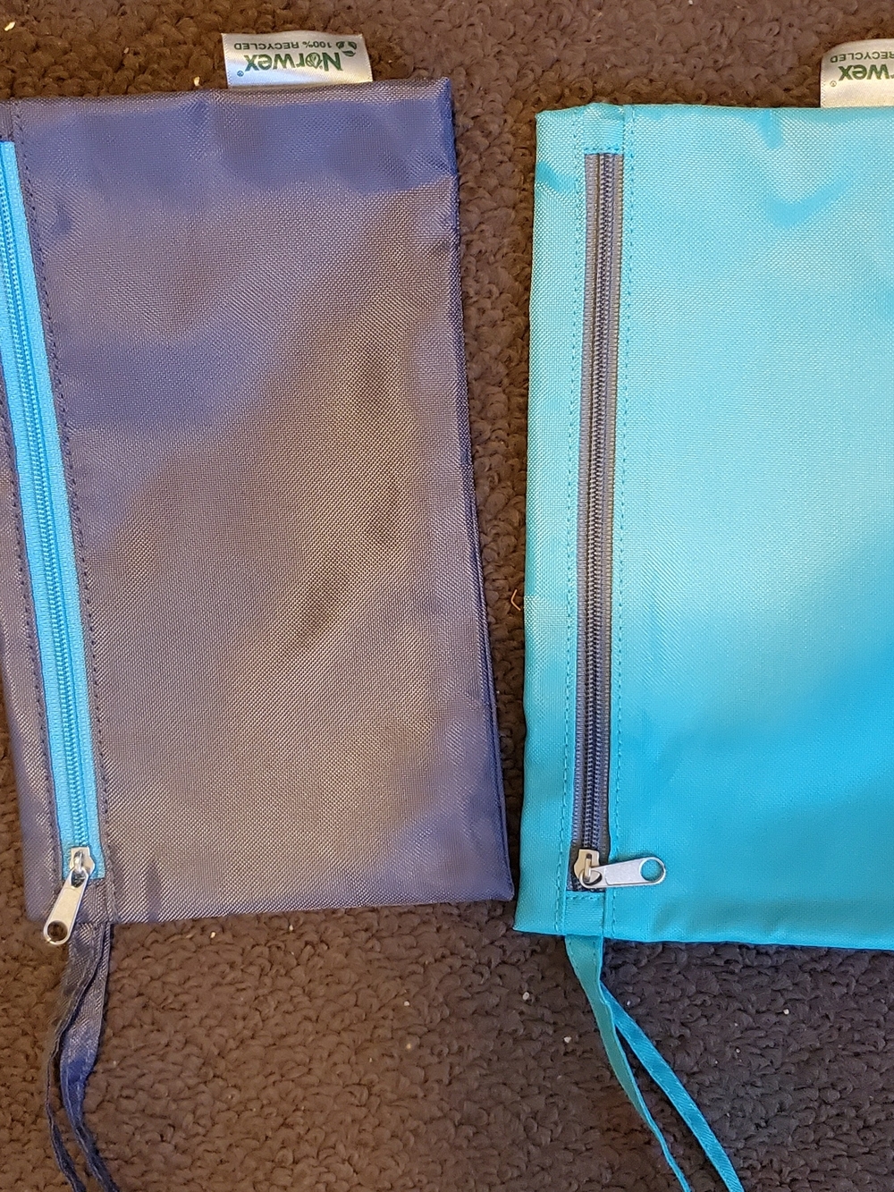 Norwex Waterproof Wristlet Bag Set Of 2